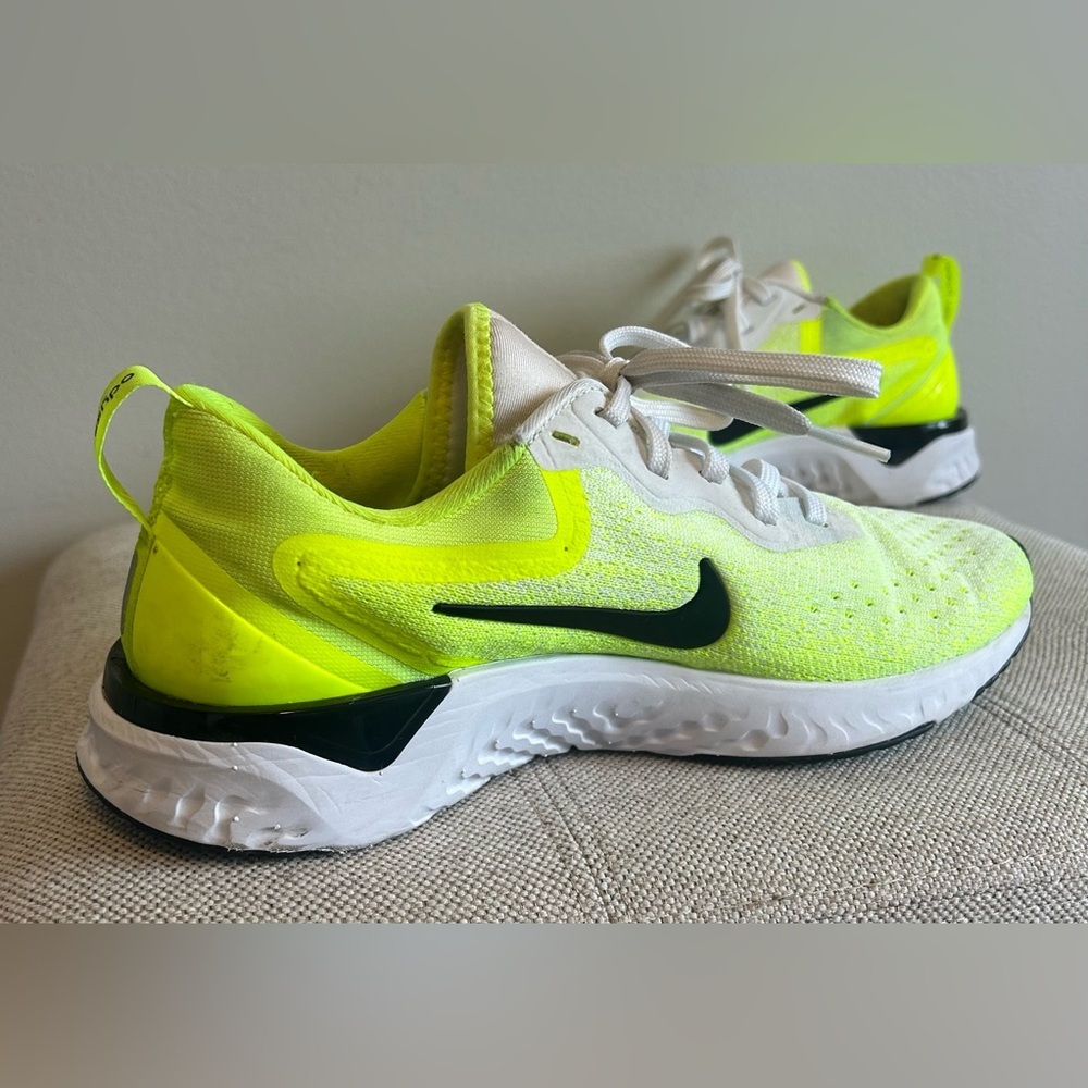 Nike Women's Odyssey React Running Shoes Bright Green AO9820-103 Size 7.5 - Picture 5 of 13